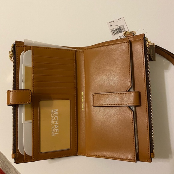 MK wristlet - Picture 3 of 6